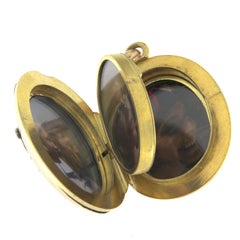 Crown Pill Box in 18 Karat Gold