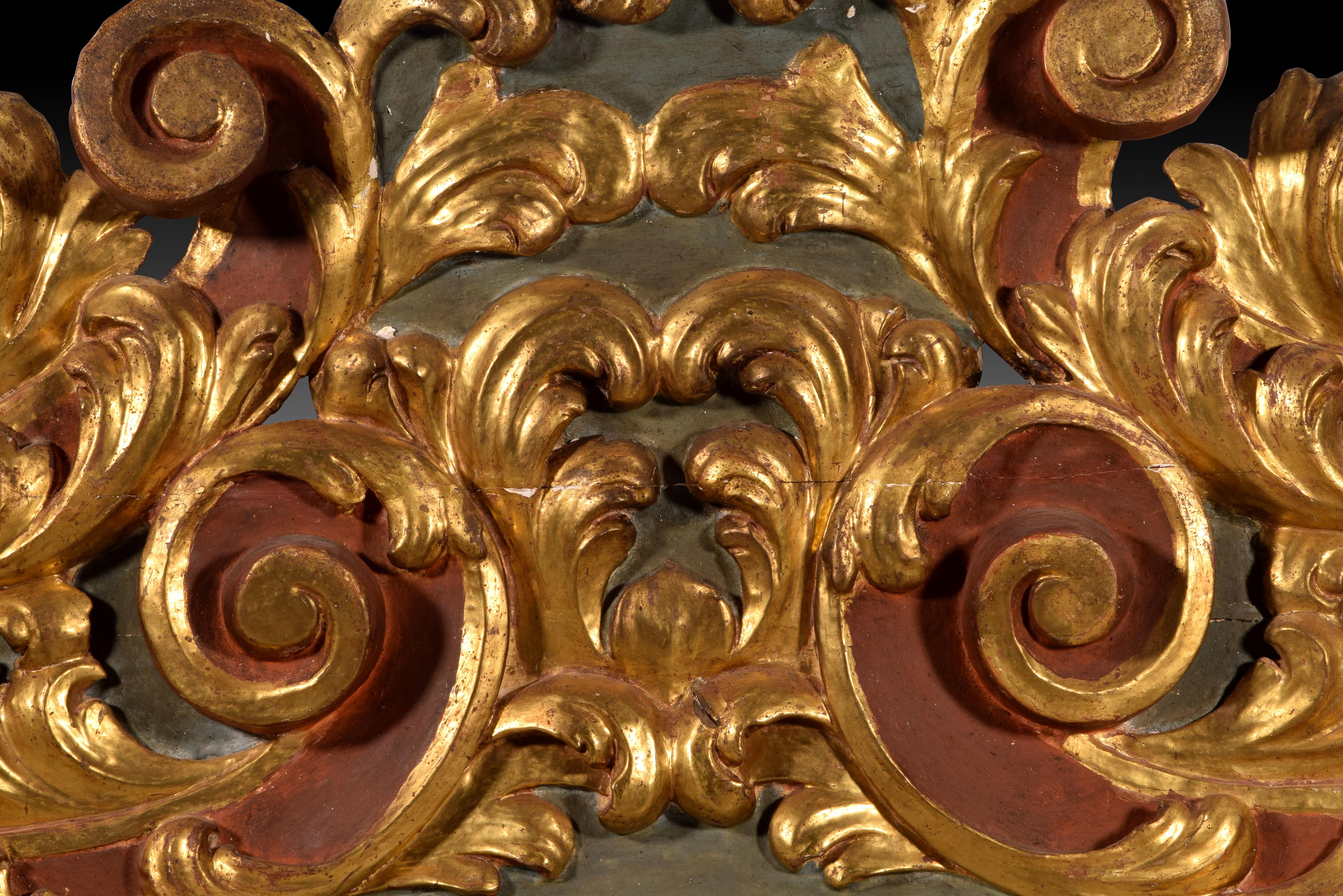 Die Krone. Polychromiertes und geschnitztes Holz:: 17. Jahrhundert im Angebot 2