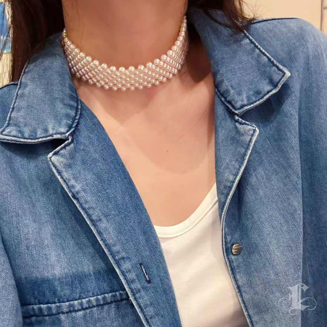 Corona Radiosa Collana girocollo in oro con diamanti e perle Akoya Victorian Grace In condizioni Nuovo in vendita a New York, NY