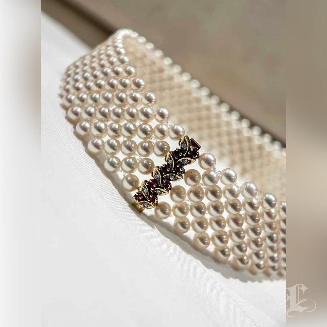 Corona Radiosa Collana girocollo in oro con diamanti e perle Akoya Victorian Grace in vendita 3