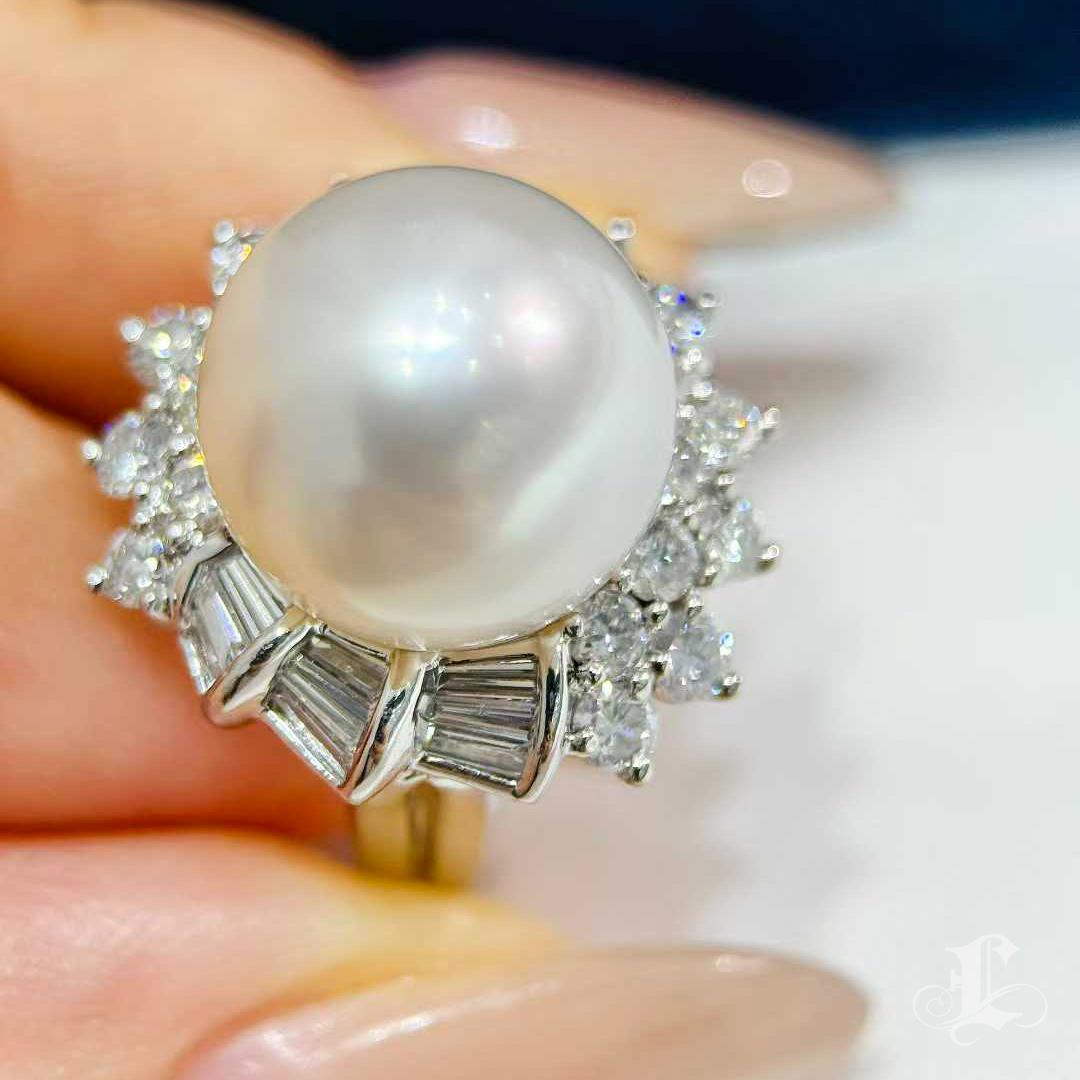 Women's 【Crown Radiance】12.5–13mm Aurora South Sea Pearl & Diamond Ring in Platinum For Sale