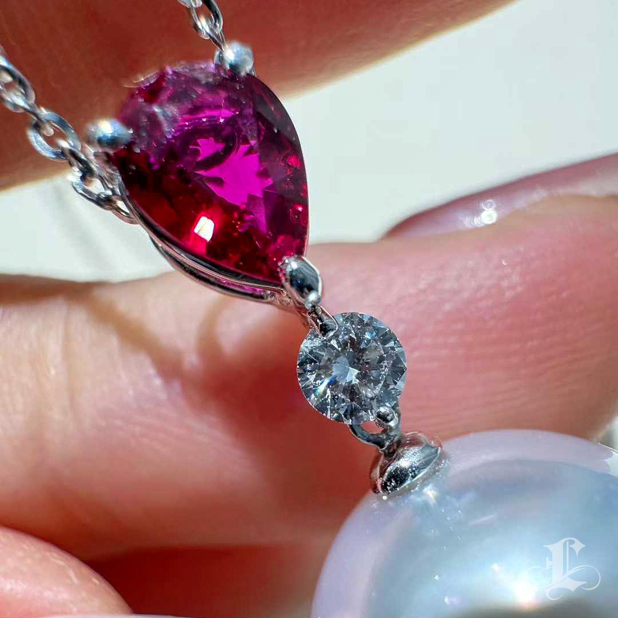 【Crown Radiance】AIG Certified No-Heat Pigeon Blood Ruby South Sea Pearl Pendanet In New Condition For Sale In New York, NY