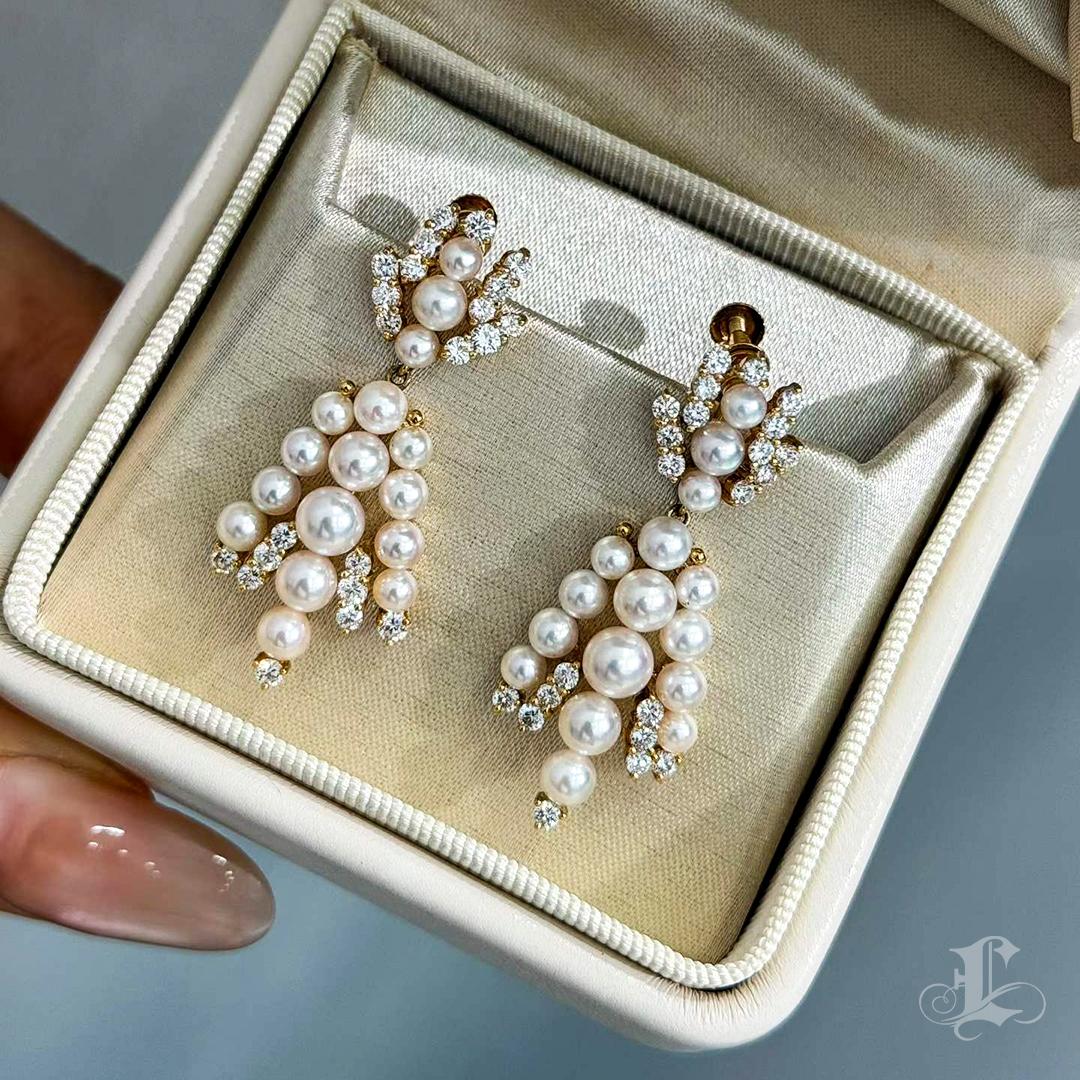 【Crown Radiance】Akoya Pearl & Diamond Cascade Earrings in 18K Gold (Clip-On) Neuf - En vente à New York, NY