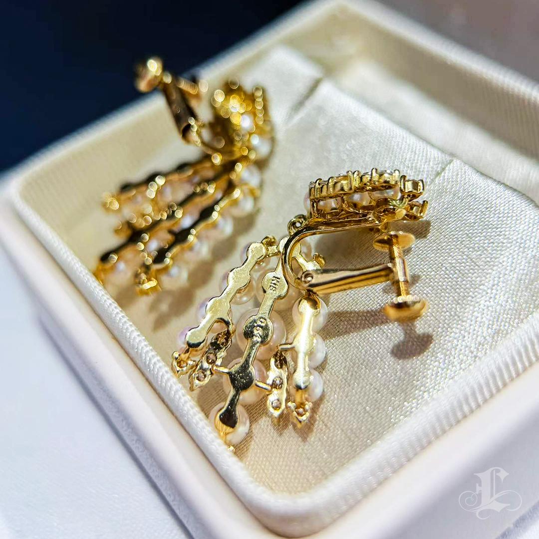 【Crown Radiance】Akoya Pearl & Diamond Cascade Earrings in 18K Gold (Clip-On) en vente 3
