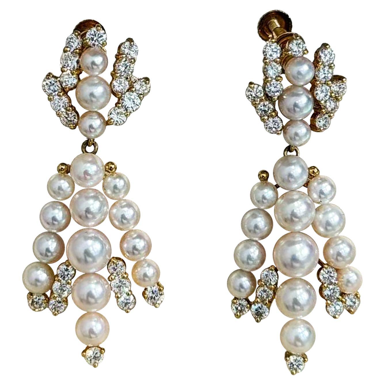 Orecchini a cascata di perle Akoya e diamanti in oro 18 carati (con chiusura a clip)