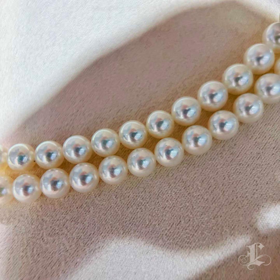 Corona Radiosa】 Collana a doppio filo di perle Akoya Aurora con chiusura a fiocco con diamanti in vendita 4