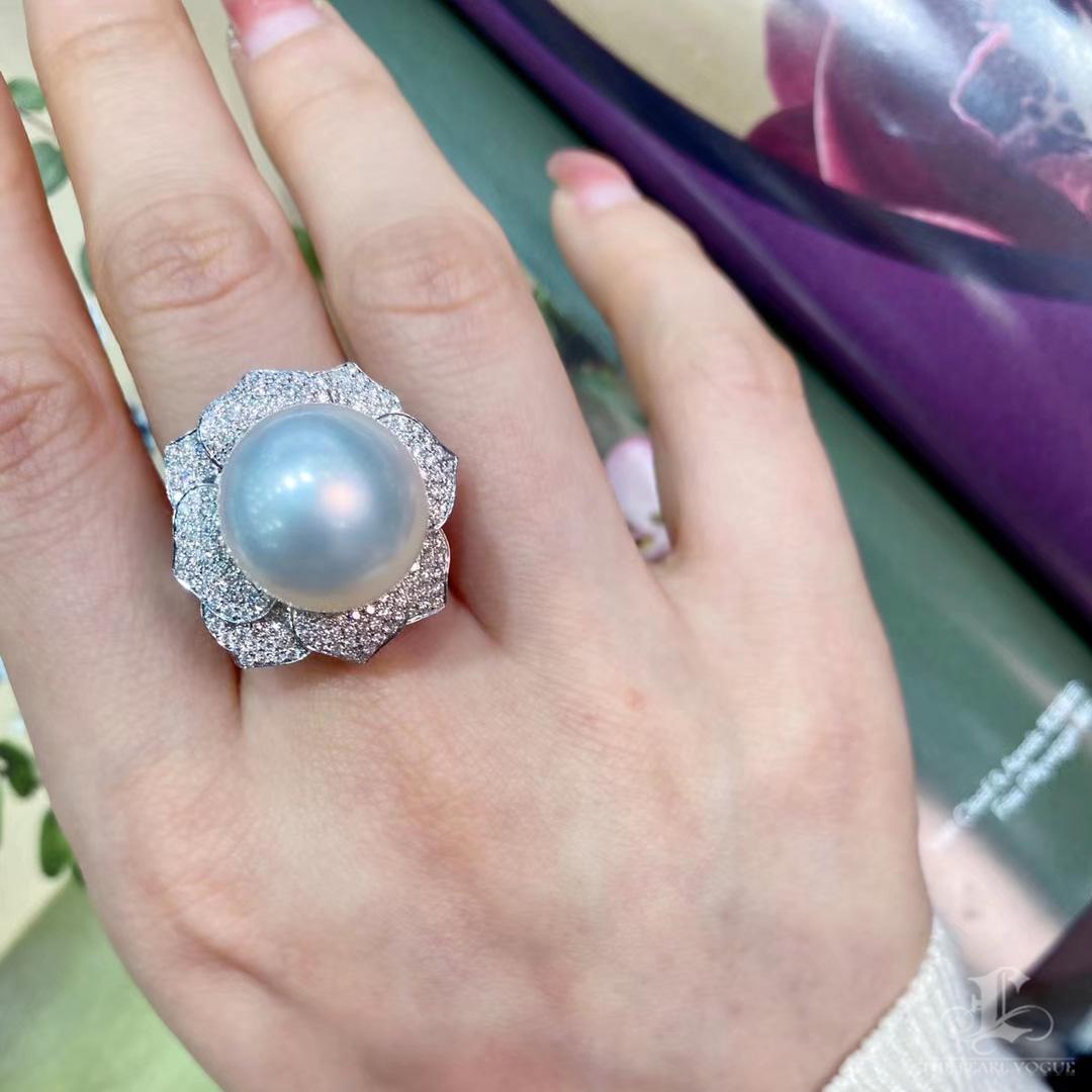 【Crown Radiance】Aurora South Sea Pearl Convertible Flower Ring Pendant For Sale 4