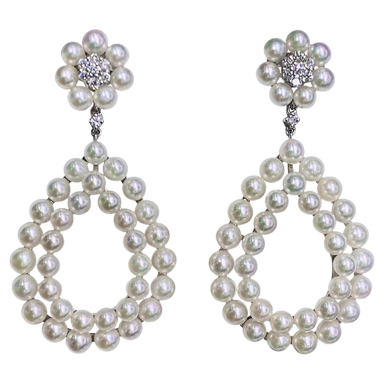 Orecchini di gala con diamanti e perle di Aurora Akoya in fiore