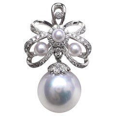 Ciondolo con perle dei mari del sud e diamanti
