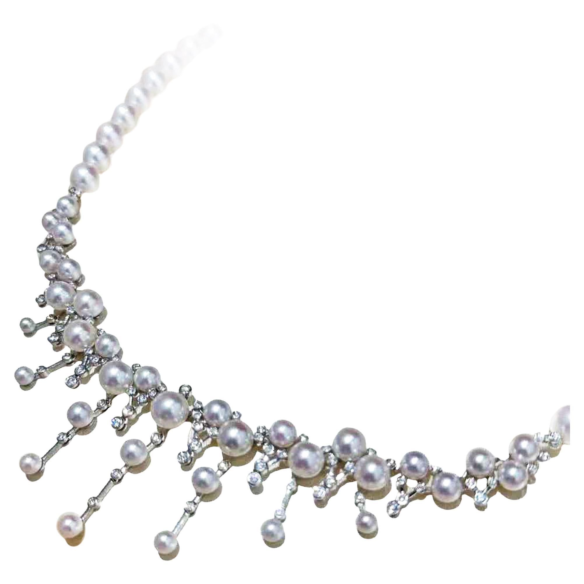 Collana di diamanti con perle Aurora Akoya a cascata celestiale