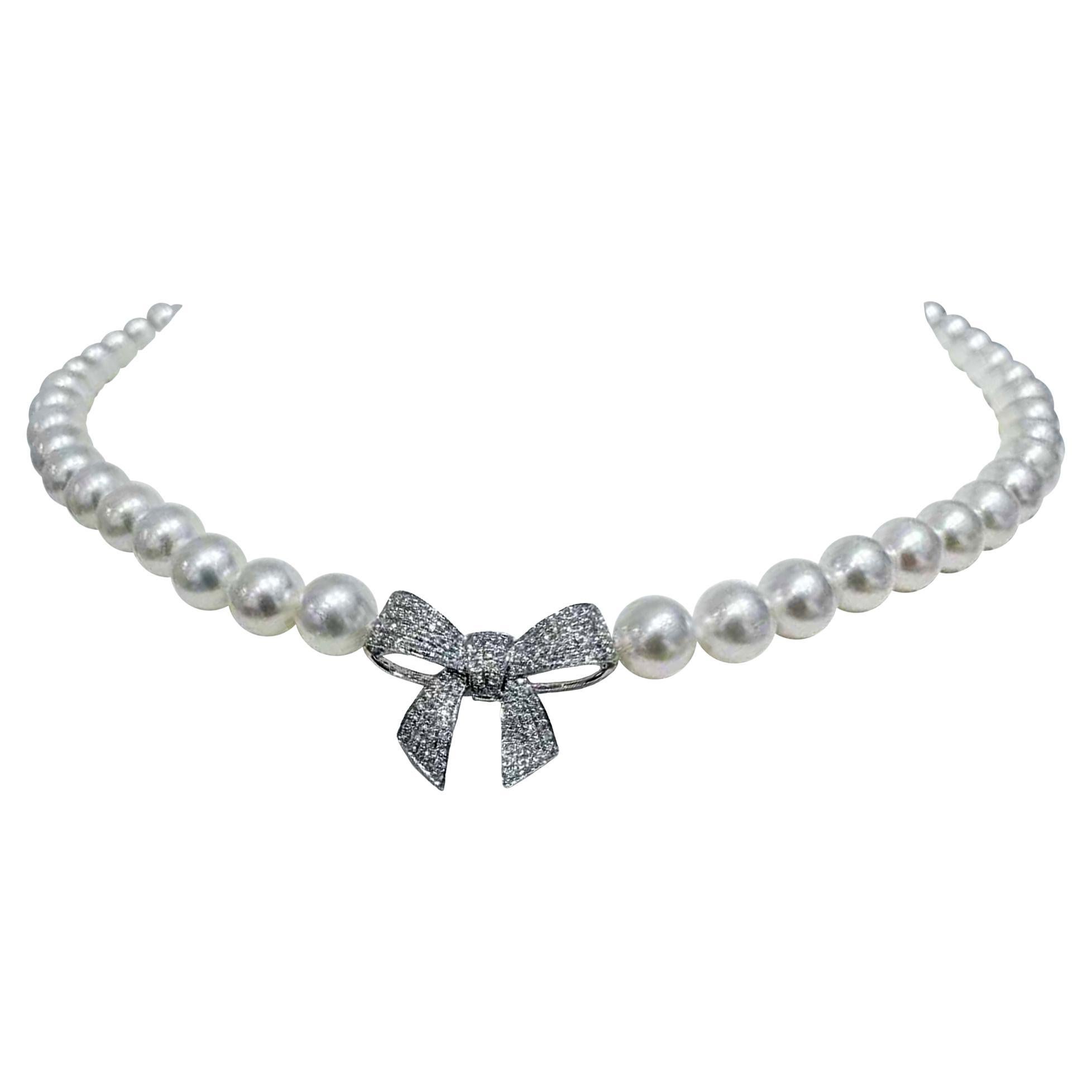 Collana di perle Aurora con fiocco di diamanti "Chérie".