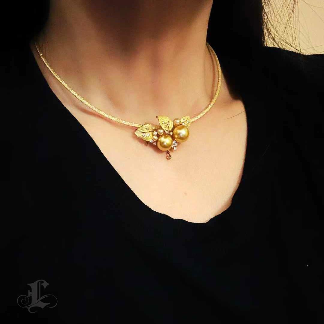 【Crown Radiance】Convertible South Sea Golden Pearl Diamond Necklace-Brooch en vente 4