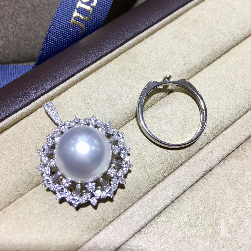 Corona radiosa】 Anello/pendente convertibile con perle dei mari del sud e diamanti In condizioni Nuovo in vendita a New York, NY