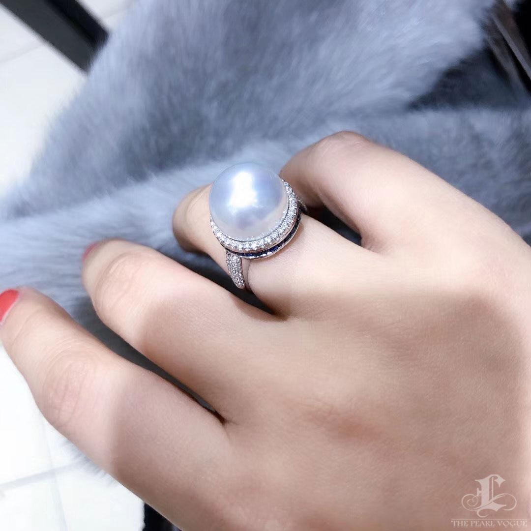 Corona Radiosa】 Anello di diamanti con perle dei mari del sud e zaffiri a raggiera in vendita 3