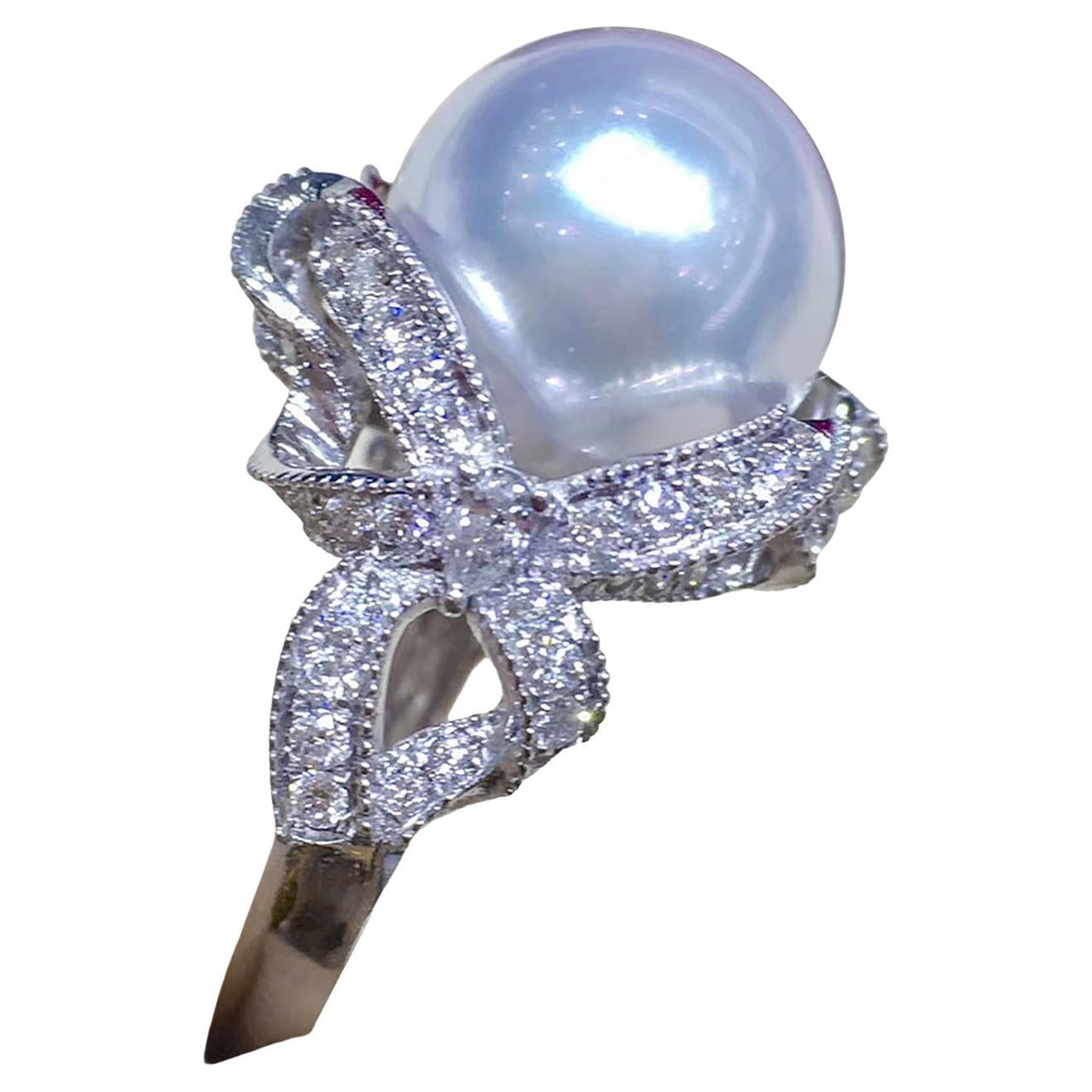 Anello di perle dei mari del Sud con fiocco di diamanti Aurora