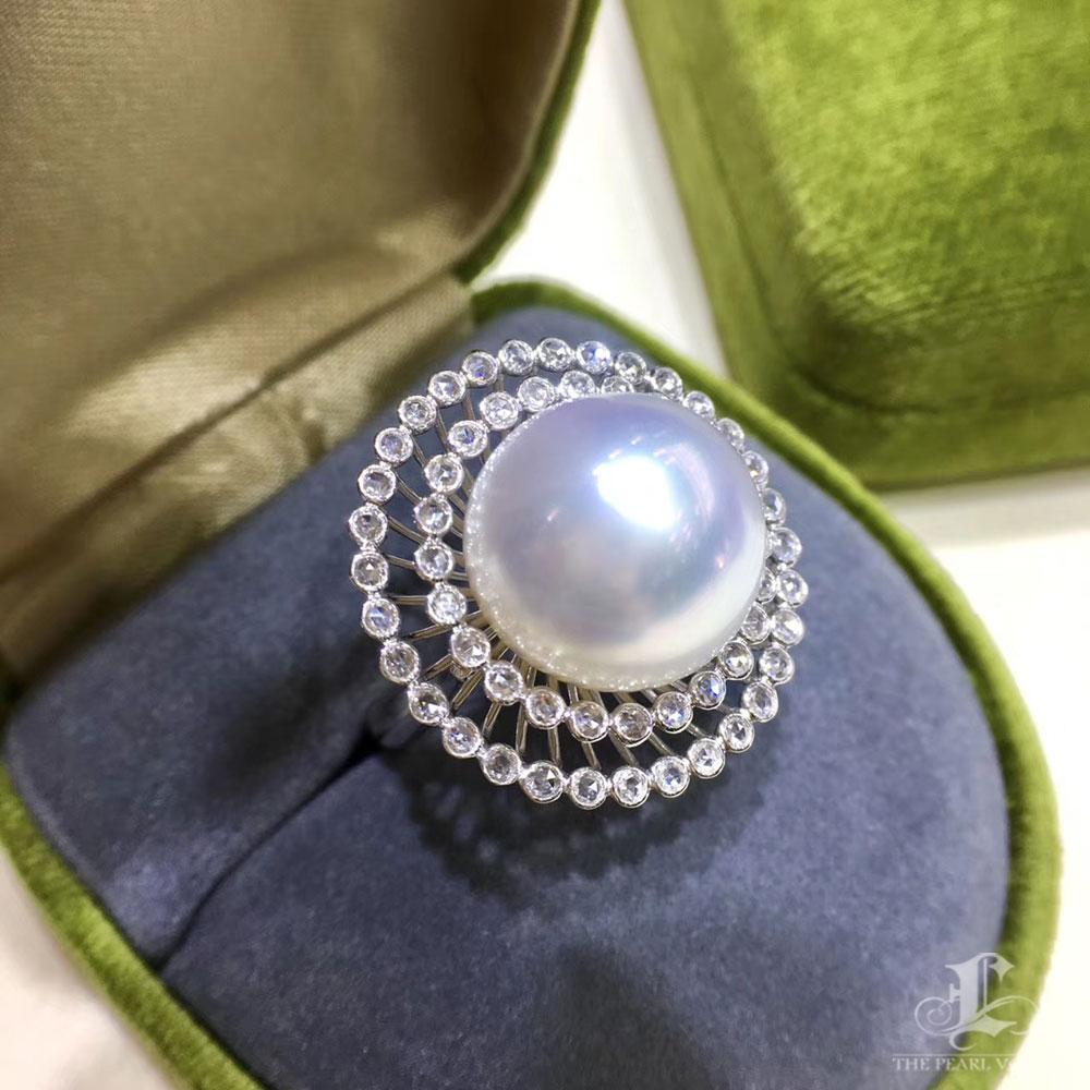 Anello da cocktail con diamante Sunburst Aurora e perle dei mari del sud in vendita 3