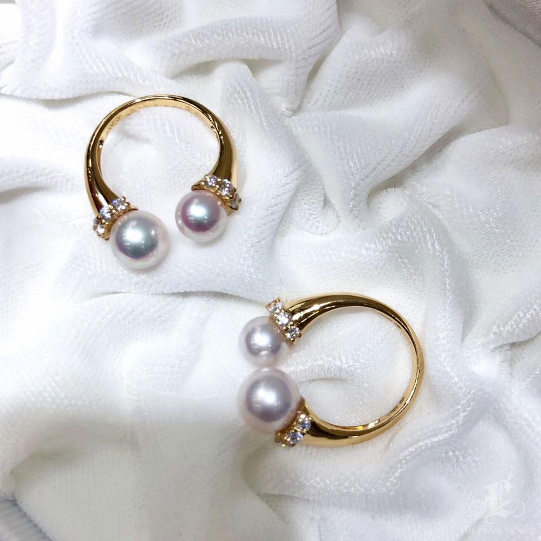 Anello con doppia perla Akoya e diamanti in oro 18 carati in vendita 5