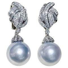 【Crown Radiance】Feather Crest Diamond Aurora South Sea Pearl Earrings