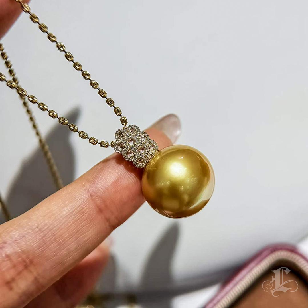 Ciondolo con diamante e perla d'oro dei mari del sud certificata GIA in vendita 2
