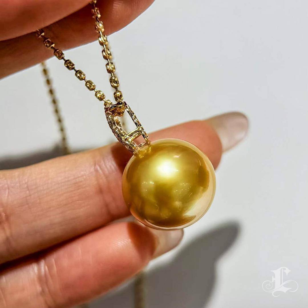 Ciondolo con diamante e perla d'oro dei mari del sud certificata GIA in vendita 3