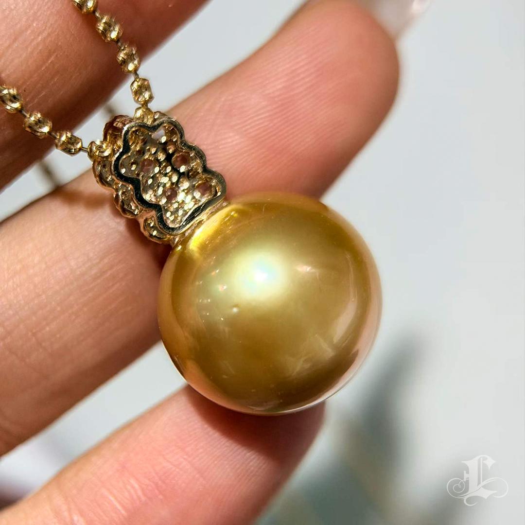 Ciondolo con diamante e perla d'oro dei mari del sud certificata GIA in vendita 4