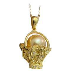 【Crown Radiance】Golden South Sea Pearl & Diamond Basket Pendant