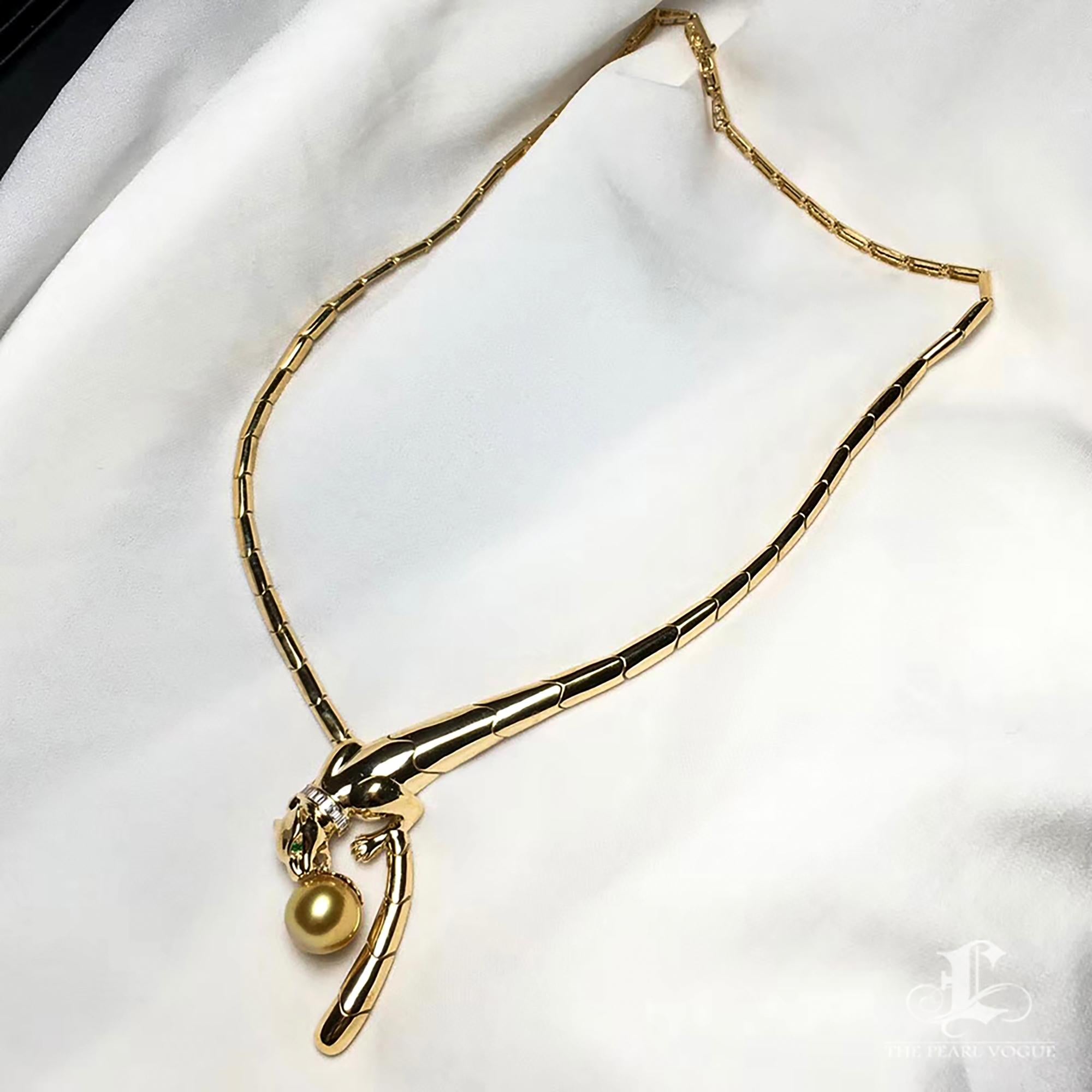 Collana con collare di smeraldo e perle dei mari del Sud dorate in vendita 2