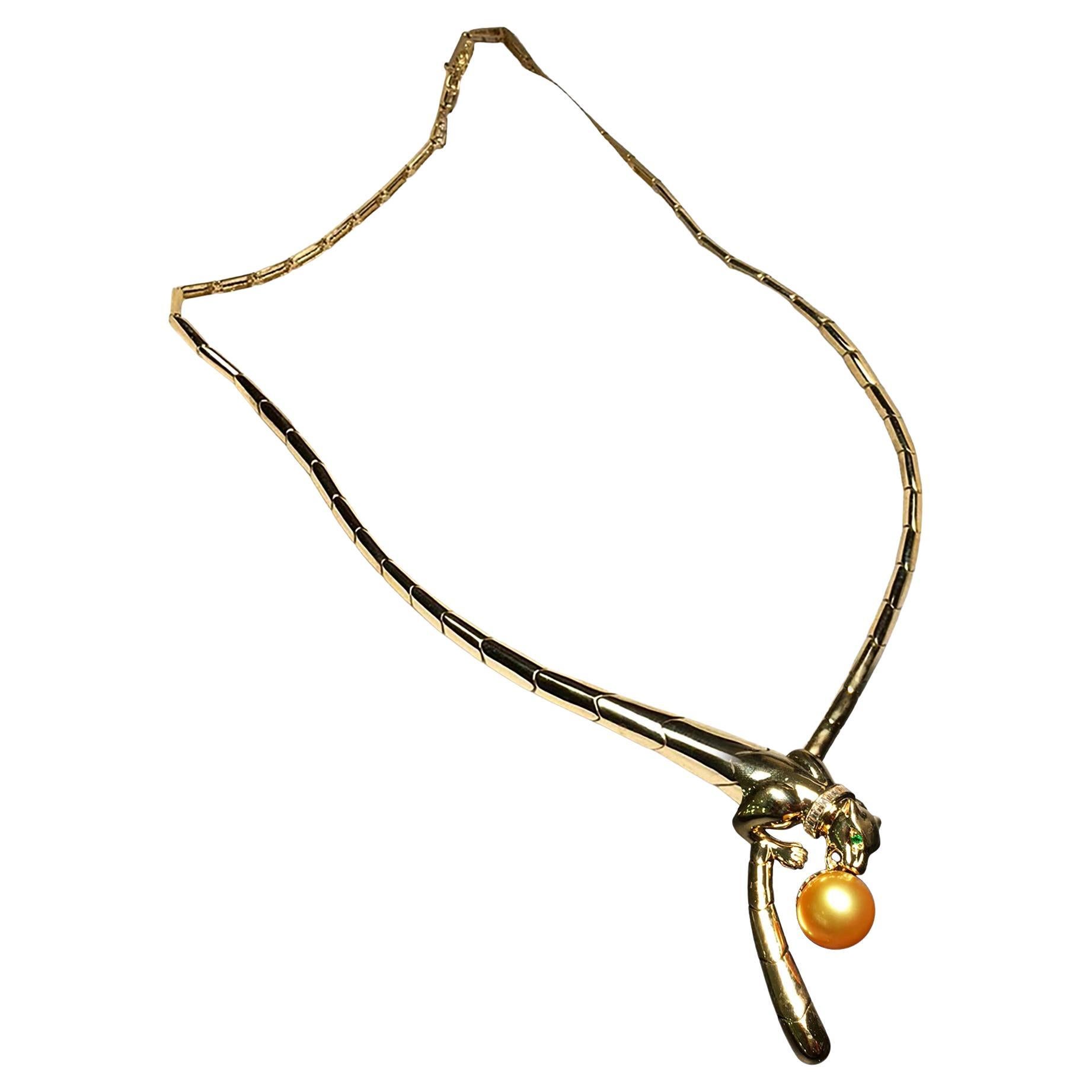 Collana con collare di smeraldo e perle dei mari del Sud dorate in vendita