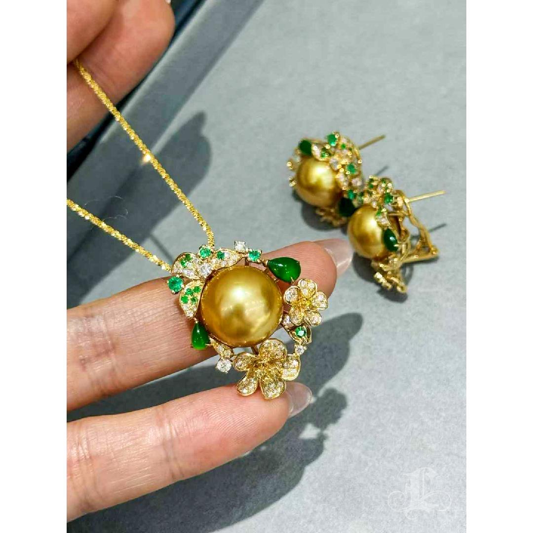 【Corona Radiance】Imperial Blossom South Sea Pearl & A Jadeite Jewelry Set en venta 7