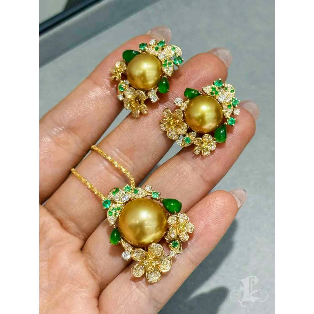 【Corona Radiance】Imperial Blossom South Sea Pearl & A Jadeite Jewelry Set en venta 4