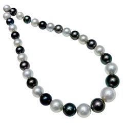 【Crown Radiance】One-of-a-Kind Dual Aura Pearl Necklace (10.5–15.8mm)