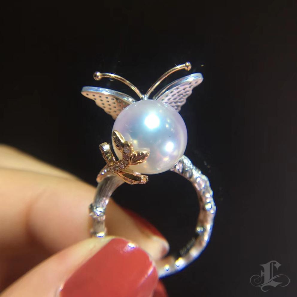【Crown Radiance】Papillon Embrace Südsee Perlen Ring im Angebot 4