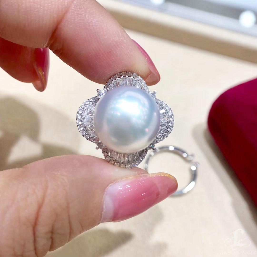 【Crown Radiance】Petal-Edge Diamond South Sea Pearl Convertible Ring Pendant For Sale 5