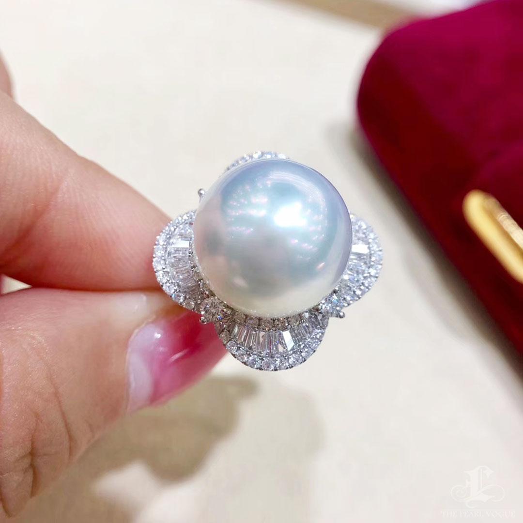 【Crown Radiance】Petal-Edge Diamond South Sea Pearl Convertible Ring Pendant For Sale 2