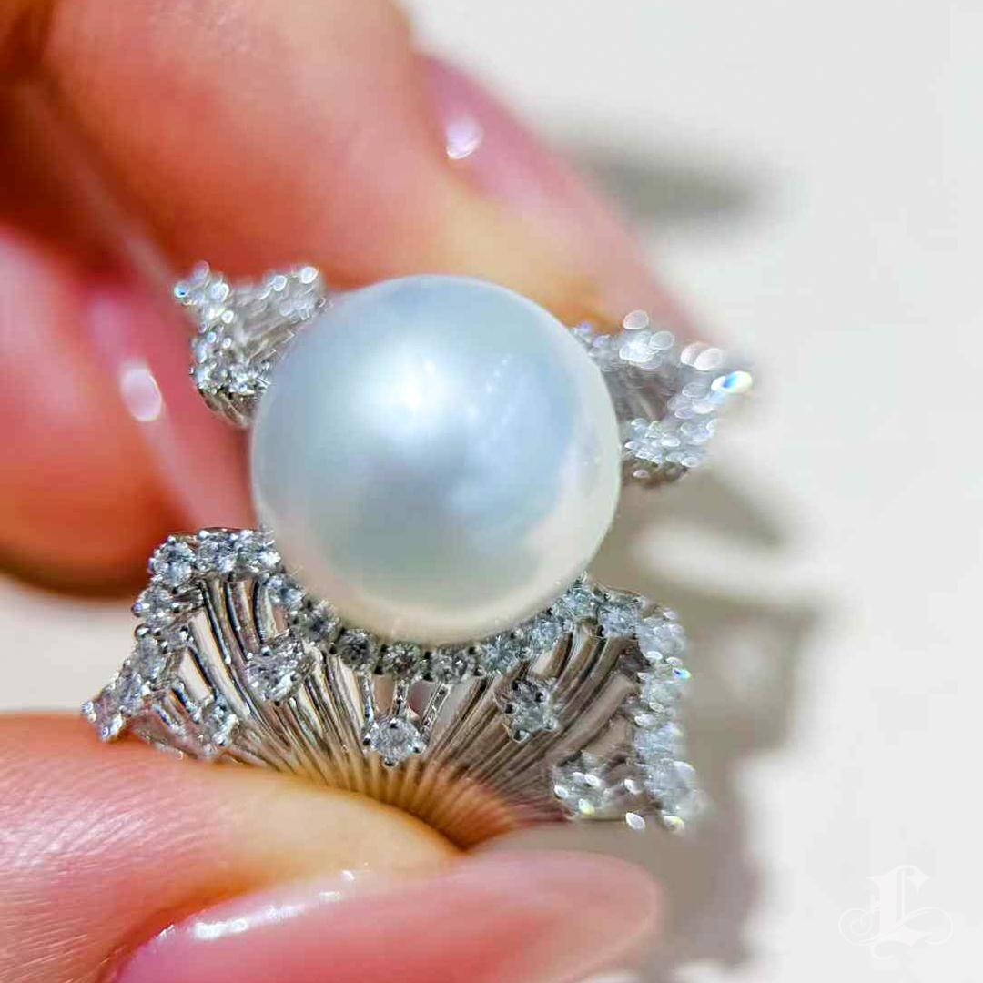 Crown Radiance】Phoenix Feder Südsee Perle & Diamant Ohrringe & Ring Set im Angebot 1