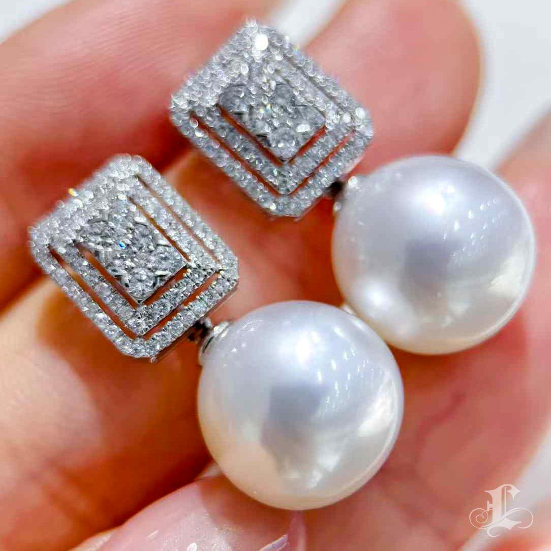 【Crown Radiance】PSL Certified Convertible South Sea Pearl & Diamond Earrings For Sale 1