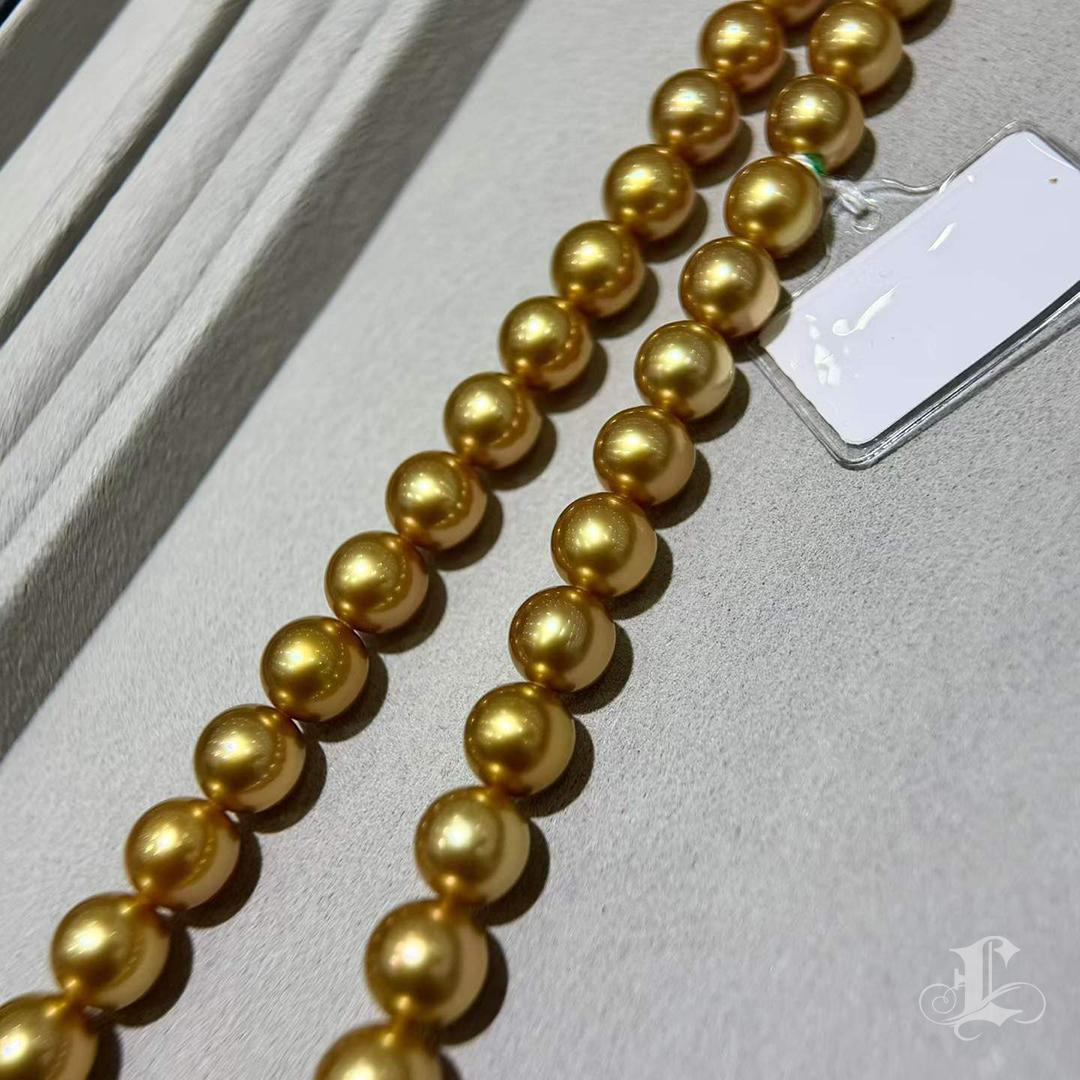 Corona Radiosa】 Collana di perle dorate dei mari del sud certificate Imperial Glow in vendita 2