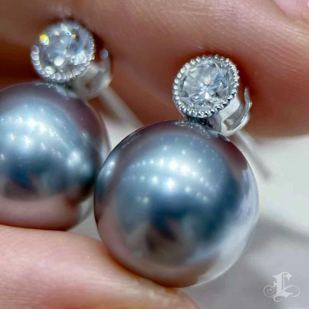 Donna 【Crown Radiance】PSL Certified Tahitian Pearl & CGL Diamond Earrings in vendita