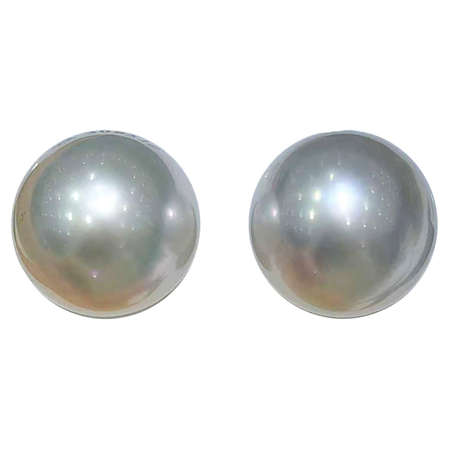 【Crown Radiance】PSL Certified 16.8 mm Venus Grade South Sea Pearl Pair