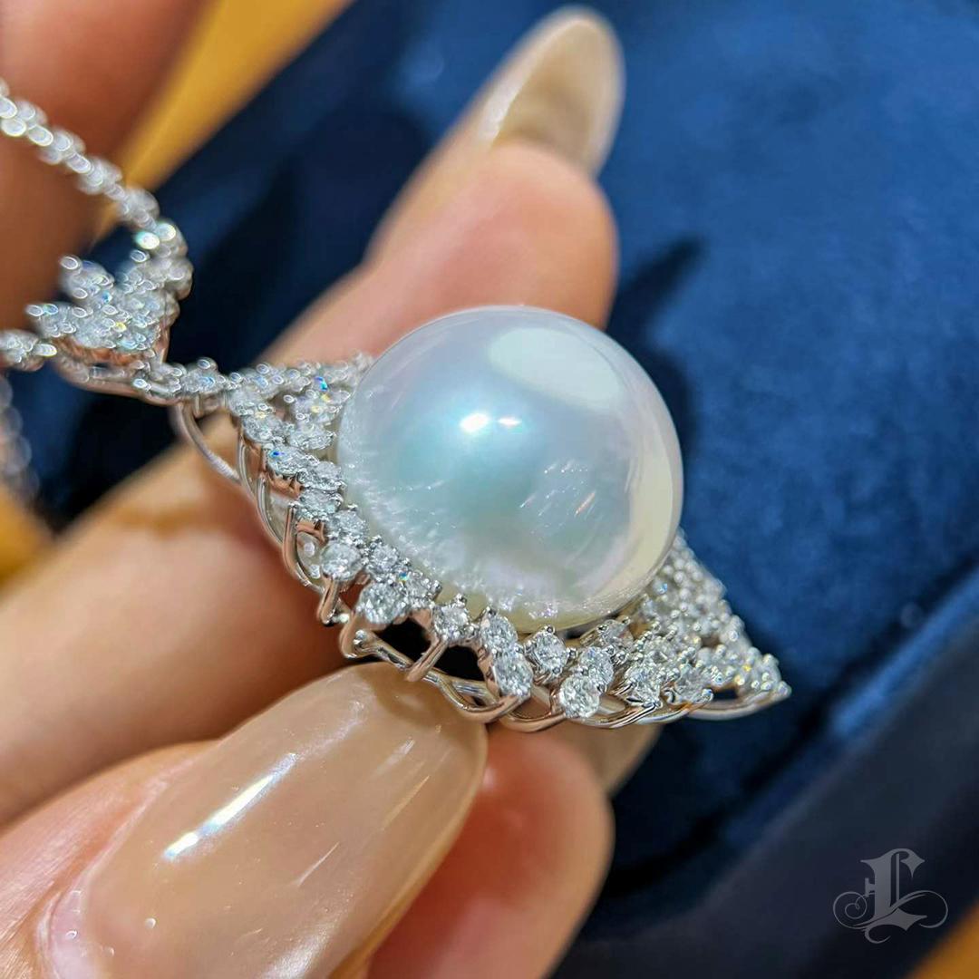 Ciondolo con perle e diamanti dei mari del sud da 16,1 mm con certificazione Phoenix. in vendita 4