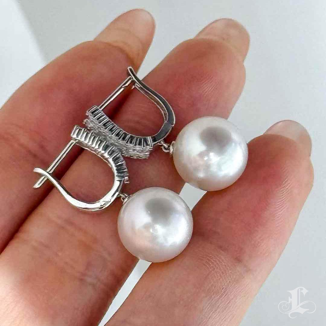 【Crown Radiance】PSL Venus-Certified South Sea Pearl & Diamond Earrings in vendita 1