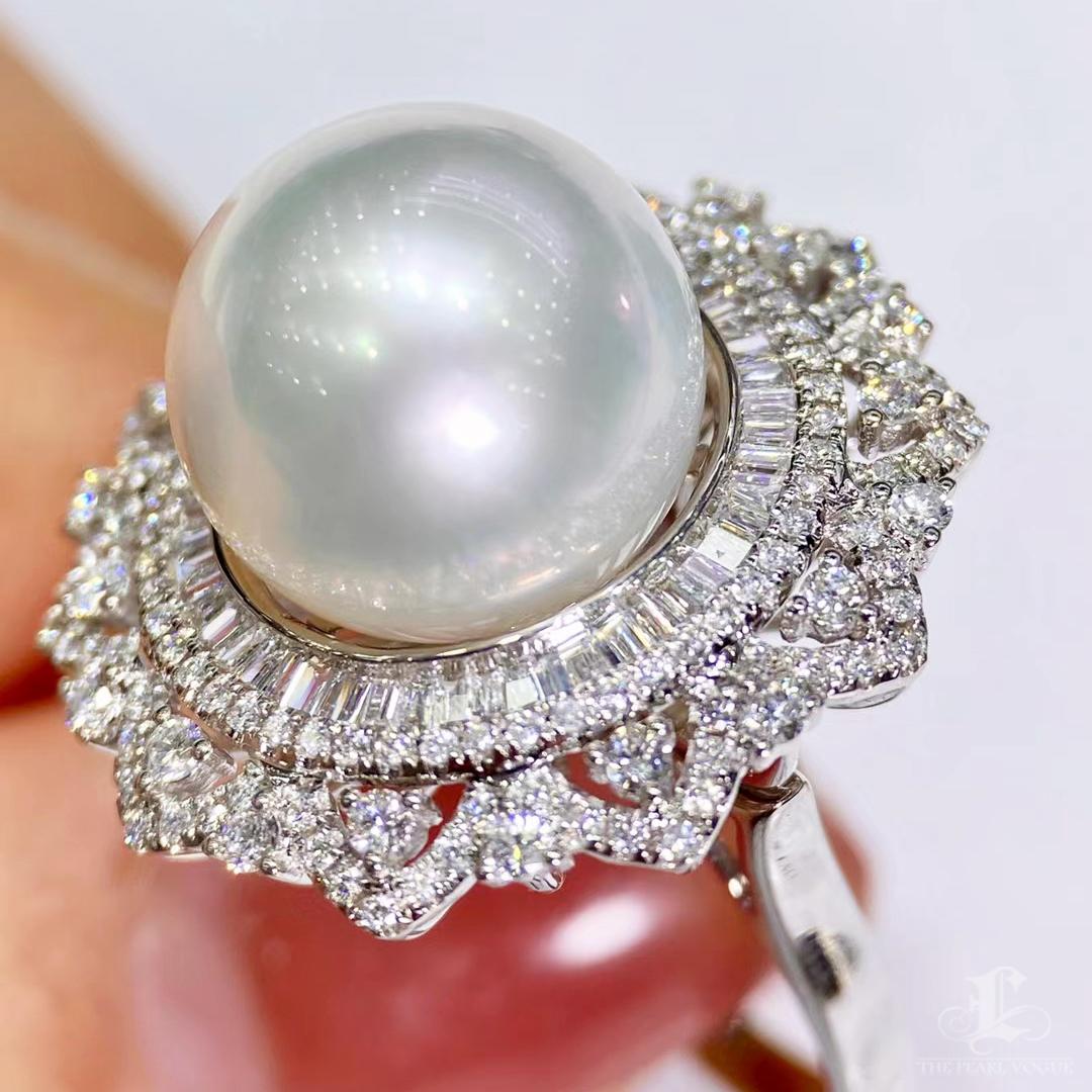 【Crown Radiance】Regal Halo Diamond South Sea Pearl Convertible Ring Pendant For Sale 2