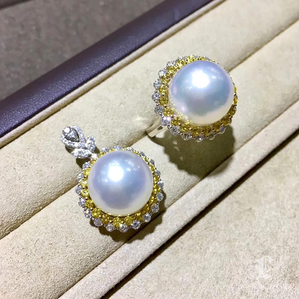 Ciondolo e anello con perle dei mari del sud e dado bianco e giallo. in vendita 6