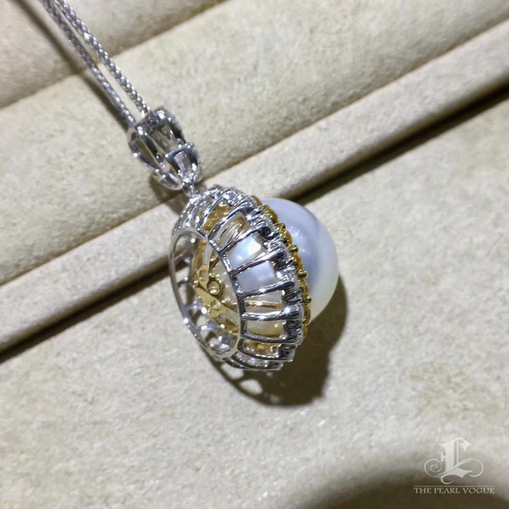 Ciondolo e anello con perle dei mari del sud e dado bianco e giallo. in vendita 3