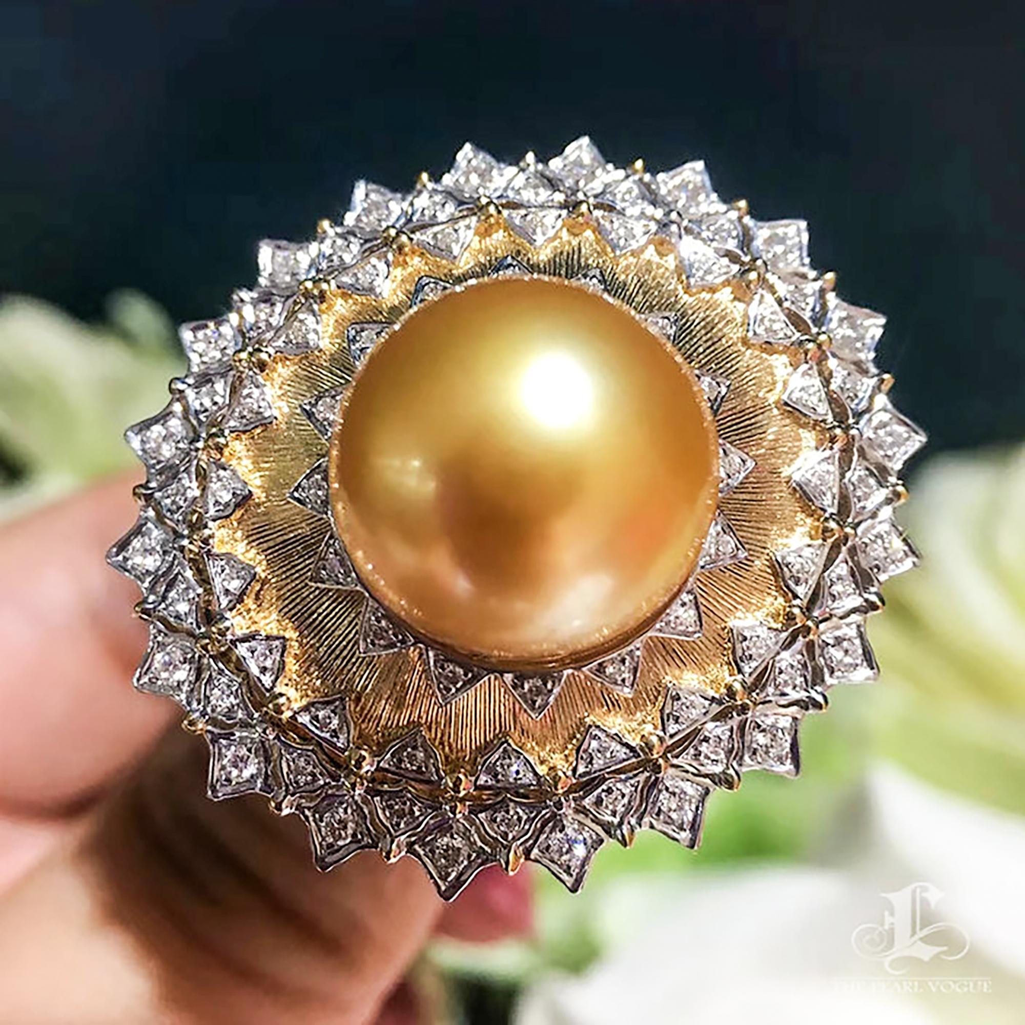 Grezzo Anello di diamanti con perle dei mari del sud dorate a raggiera in vendita