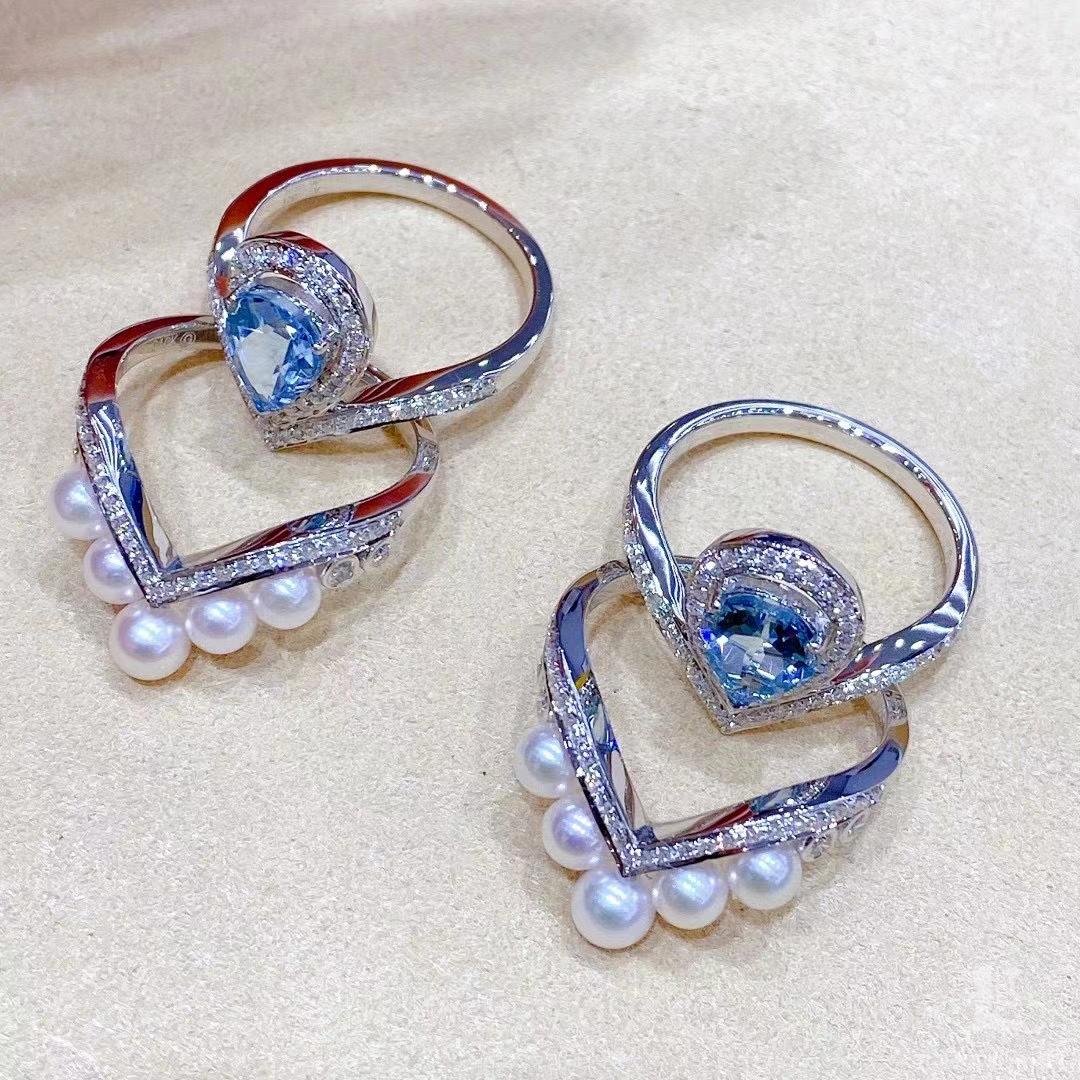 Anello impilabile con perle Akoya, zaffiro e diamanti in vendita 4