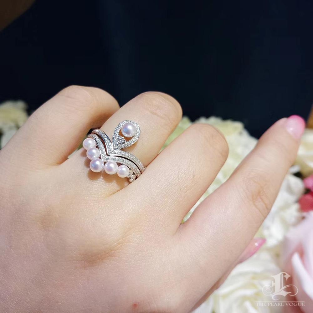 Grezzo Anello impilabile con perle Akoya e diamanti trasformabili in vendita