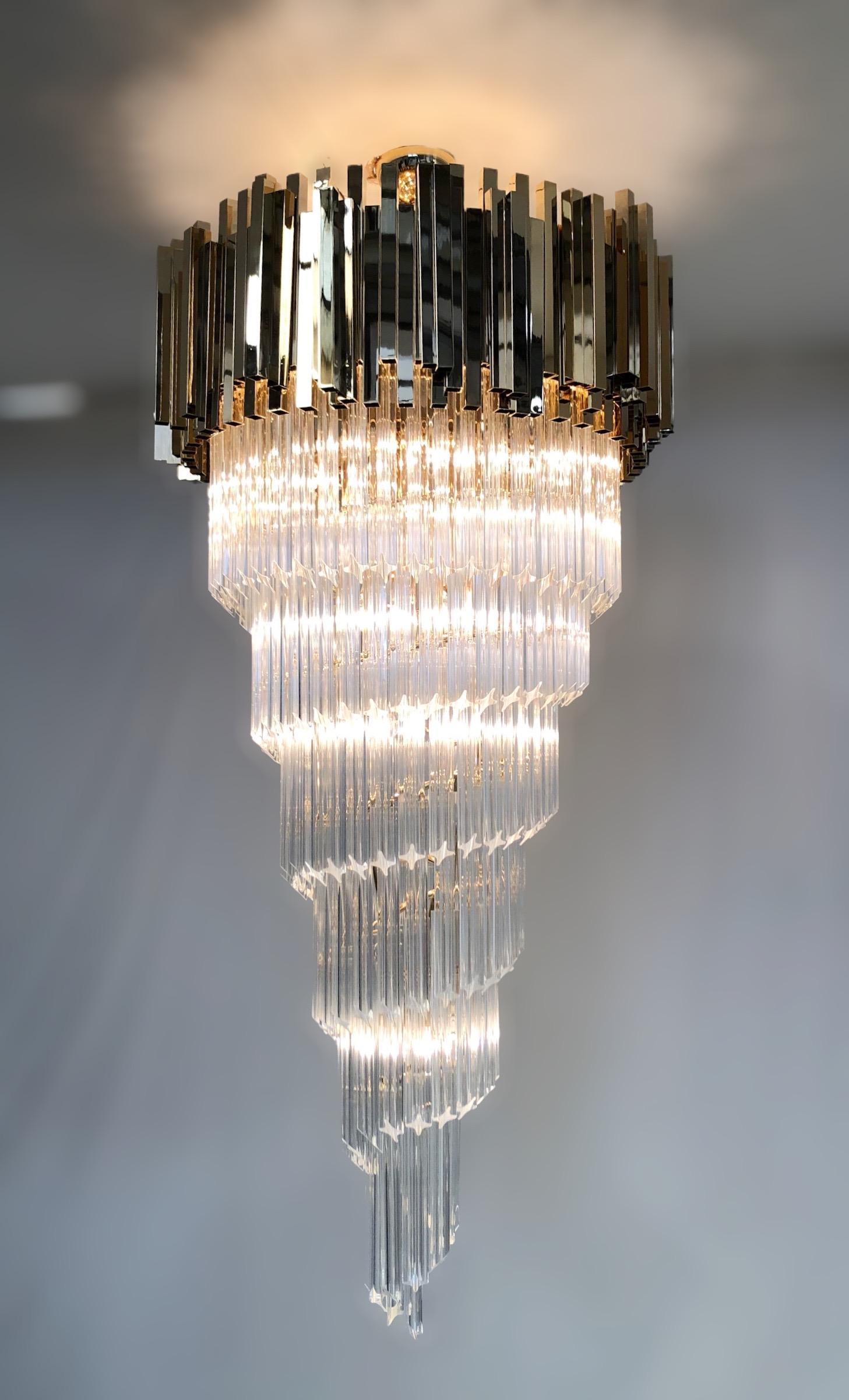 Lampadario Crown Spiral di Fabio Ltd In condizioni Nuovo in vendita a Los Angeles, CA