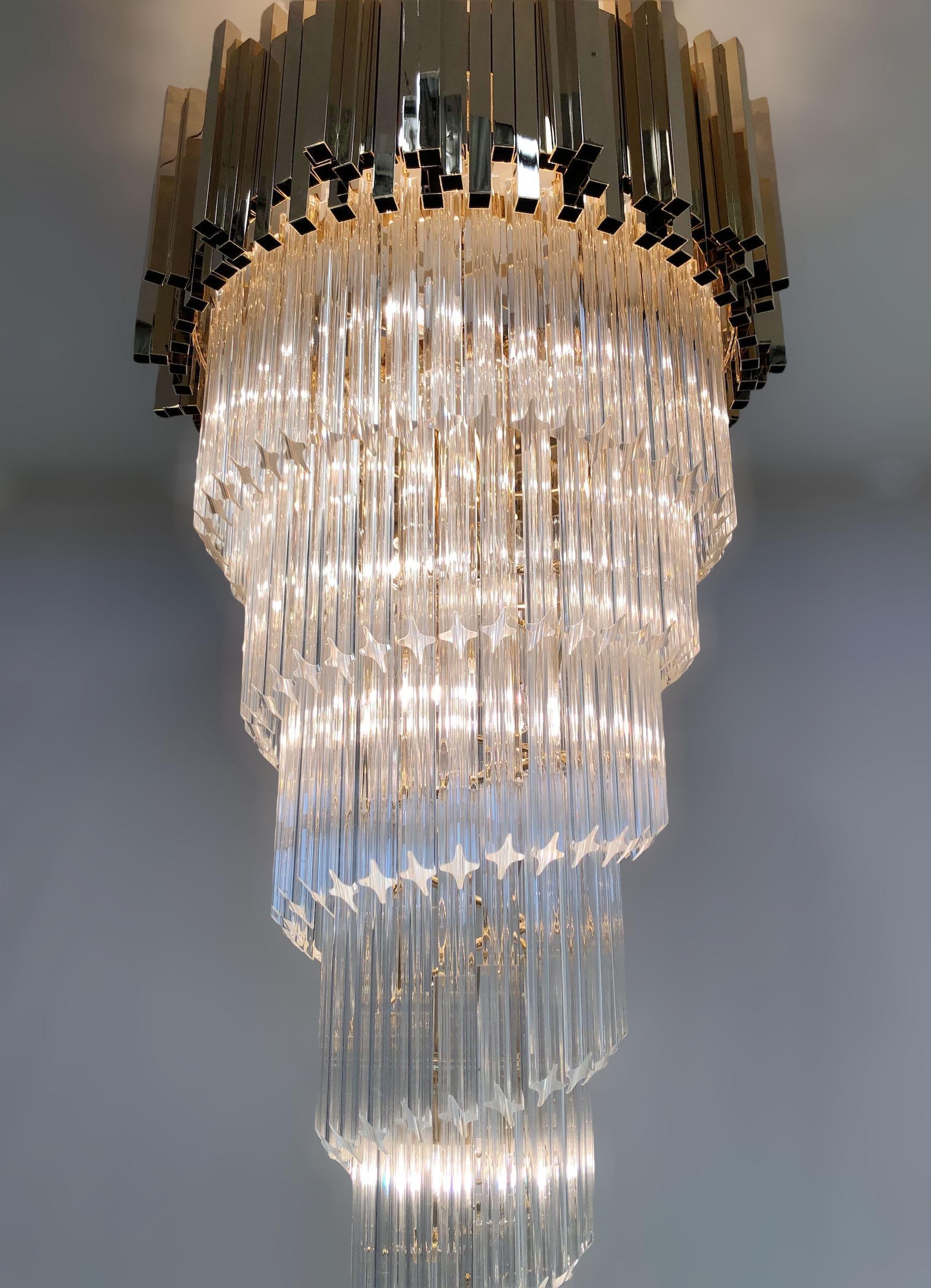 Lampadario Crown Spiral di Fabio Ltd in vendita 2
