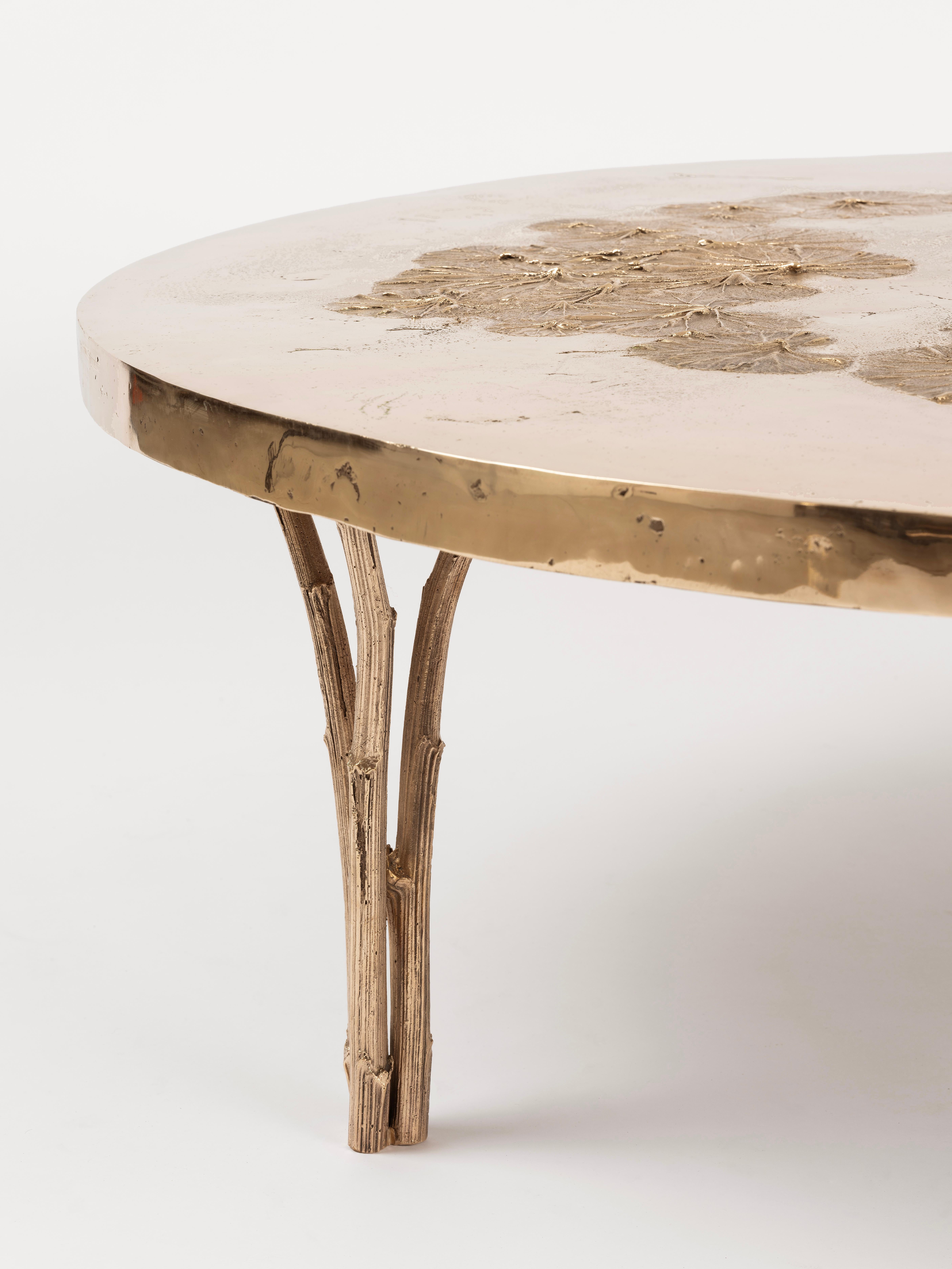 Crown Table by Clotilde Ancarani - Handcrafted Cast Bronze In Good Condition For Sale In Saint-Ouen, FR